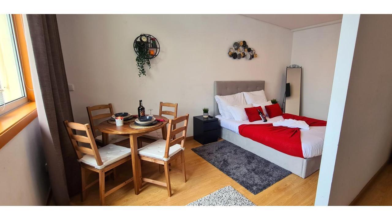 Rentalist Apartaments- Santa Catarina Porto Bagian luar foto